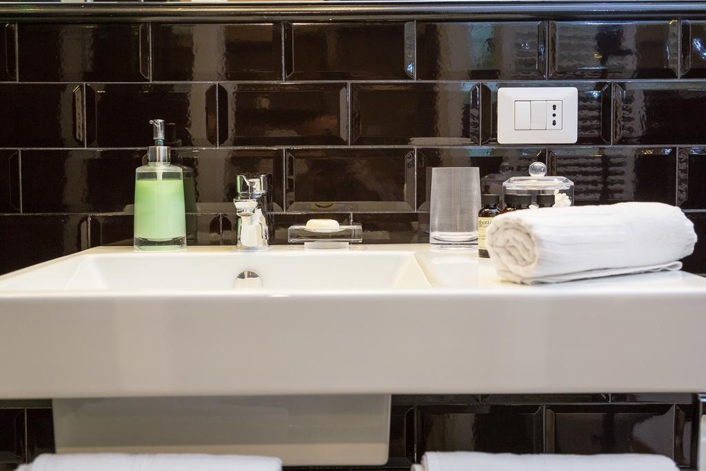 App Condotti Luxury Apartment In Rome Extérieur photo